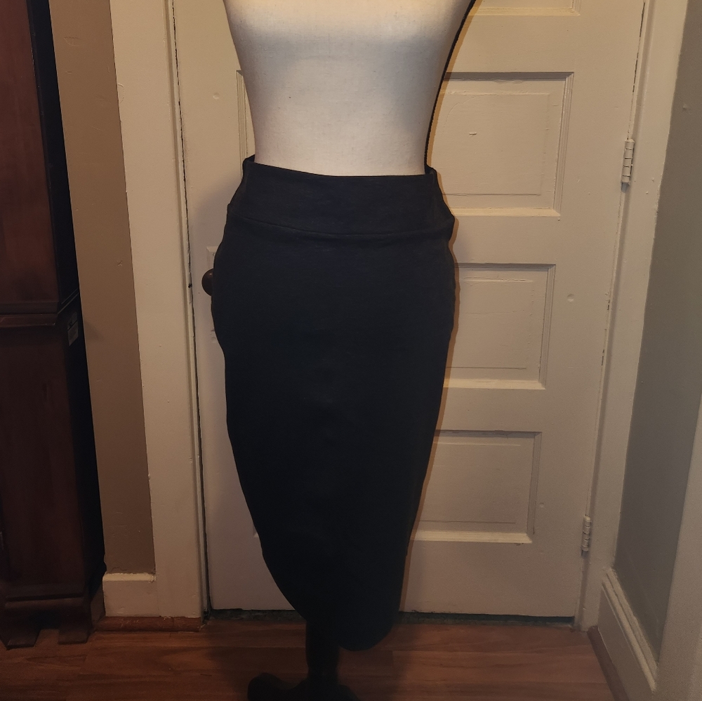 Forever 21 Charcoal Gray Large Bodycon Skirt